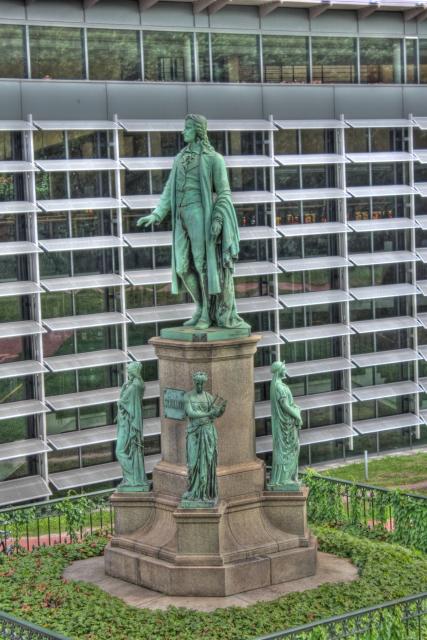 HDR, High Dynamic Range Image, Hamburg, Dammtor, Statue