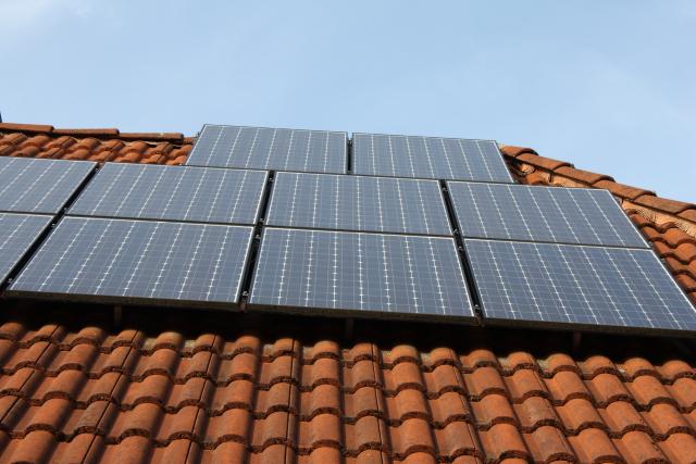 Solaranlage, Photovoltaik, Dach, Sonne, Erneuerbare Energie